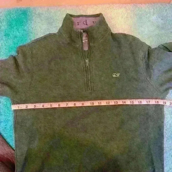 🔥Vineyard Vines sweater🔥 - Picture 3 of 5